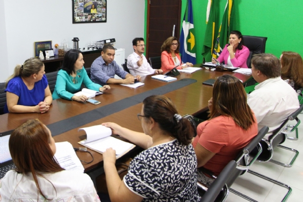 Pacto de paz costurado por prefeita assegura reorganizao da rede de sade na regio norte de Mato Grosso