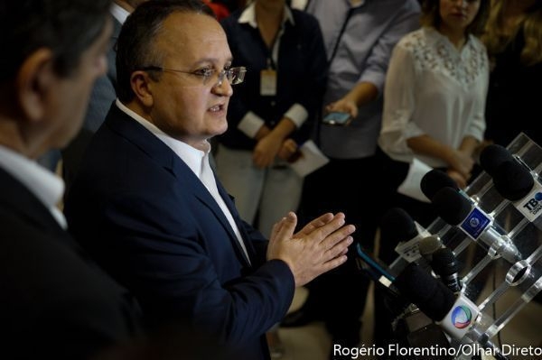 Pedro Taques vai estar com sade 100% na campanha, garante Werley Peres
