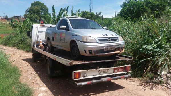 Carro com mais de 300 multas e restrio judicial  apreendido; dvida  de mais de R$ 30 mil