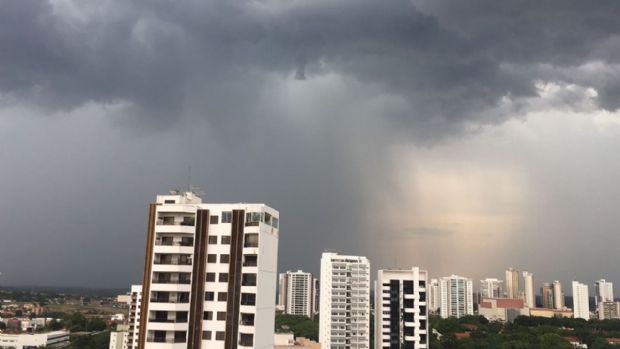 Cuiab e outras 60 cidades de MT tm alerta de tempestades, vendavais e chuvas intensas;  veja 