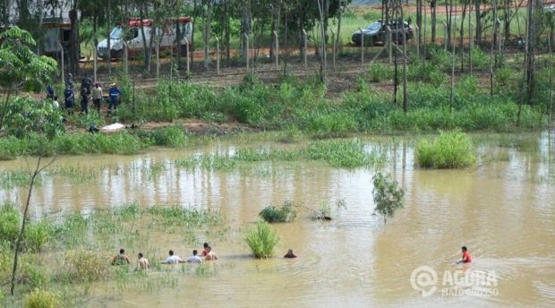 Duas irms de 3 e 5 anos morrem aps brincadeira em lagoa