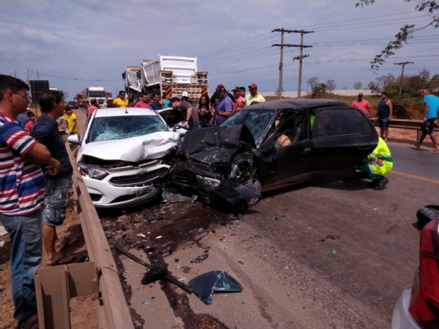 Motorista morre e trs ficam feridos durante coliso na Rodovia dos Imigrantes