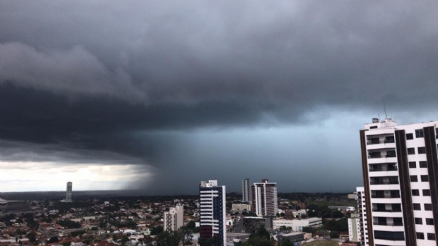 Instituto aponta 80% de chances de chuva e emite alerta de tempestades para dez municpios