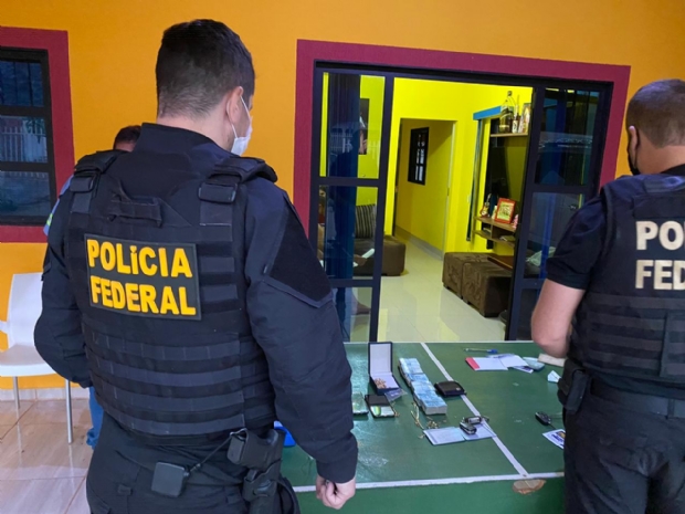 Polcia Federal apreende R$ 76 mil em espcie durante operao que mira empresrios e servidores