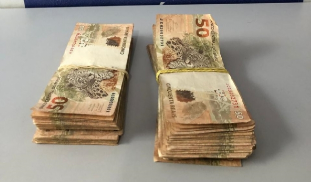 Motorista de BMW  preso com R$ 10 mil que seriam usados em compra de votos