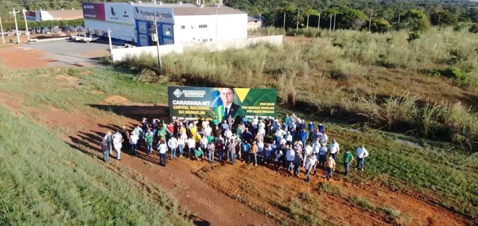 Sindicato Rural pede afastamento de promotor porque avisou sobre ilegalidades em outdoor para Bolsonaro