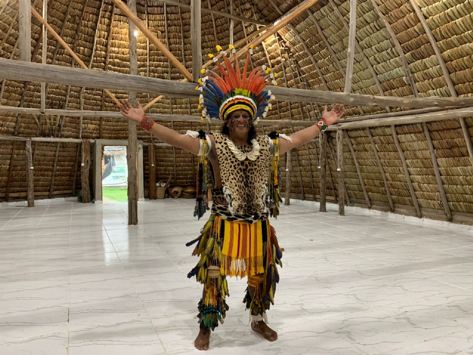 Cacique Rony  idealizador do primeiro projeto turstico-cultural indgena de Mato Grosso.