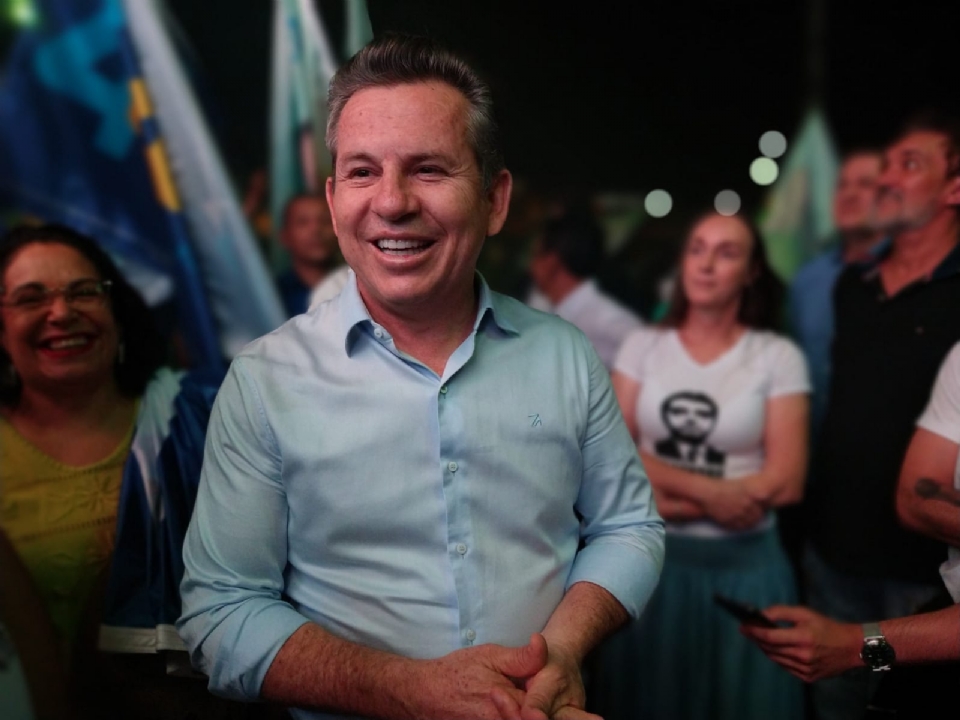 Mauro Mendes lidera pesquisa com 49% da inteno de votos na estimulada