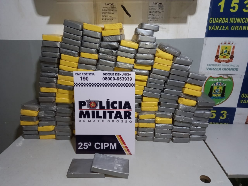 Polcia Militar apreende 200 tabletes de cocana em VG