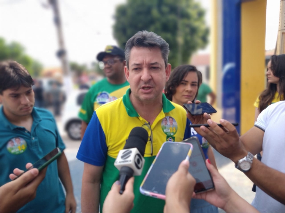 Ritela admite que padre Kelmon surgiu para defender Bolsonaro: No adianta a gente falar que no 