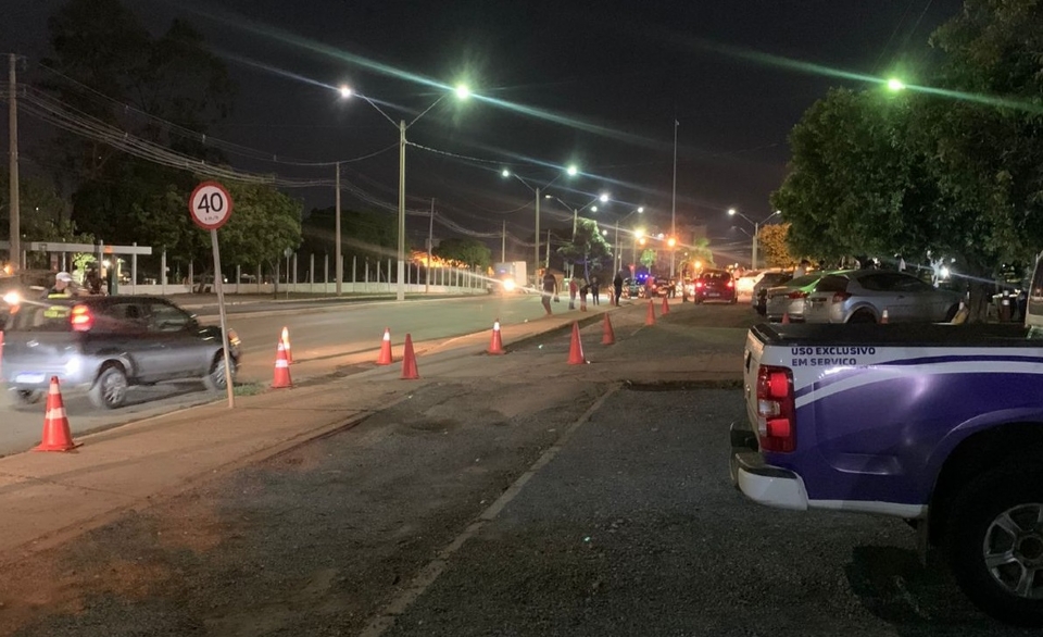 Blitz da Lei Seca prende 12 motoristas por embriaguez ao volante em Cuiab
