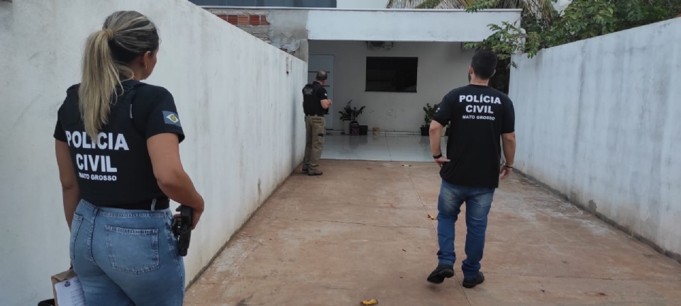 Operao prende policiais civis, bloqueia R$ 25 mi e desvenda esquema de trfico de drogas