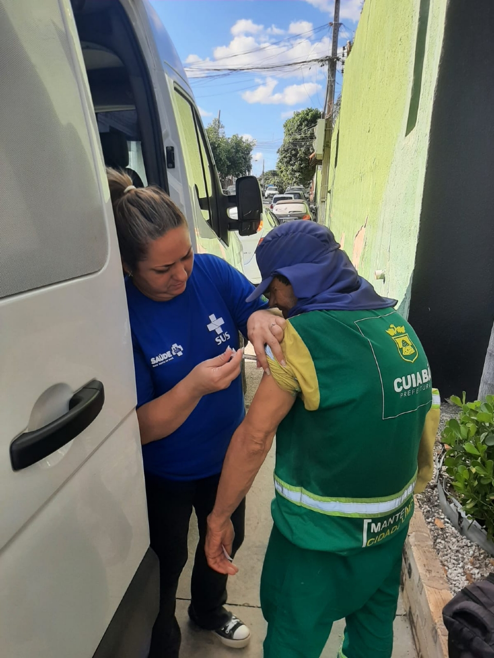 Interveno intensifica vacinao contra a gripe com aes itinerantes em Cuiab