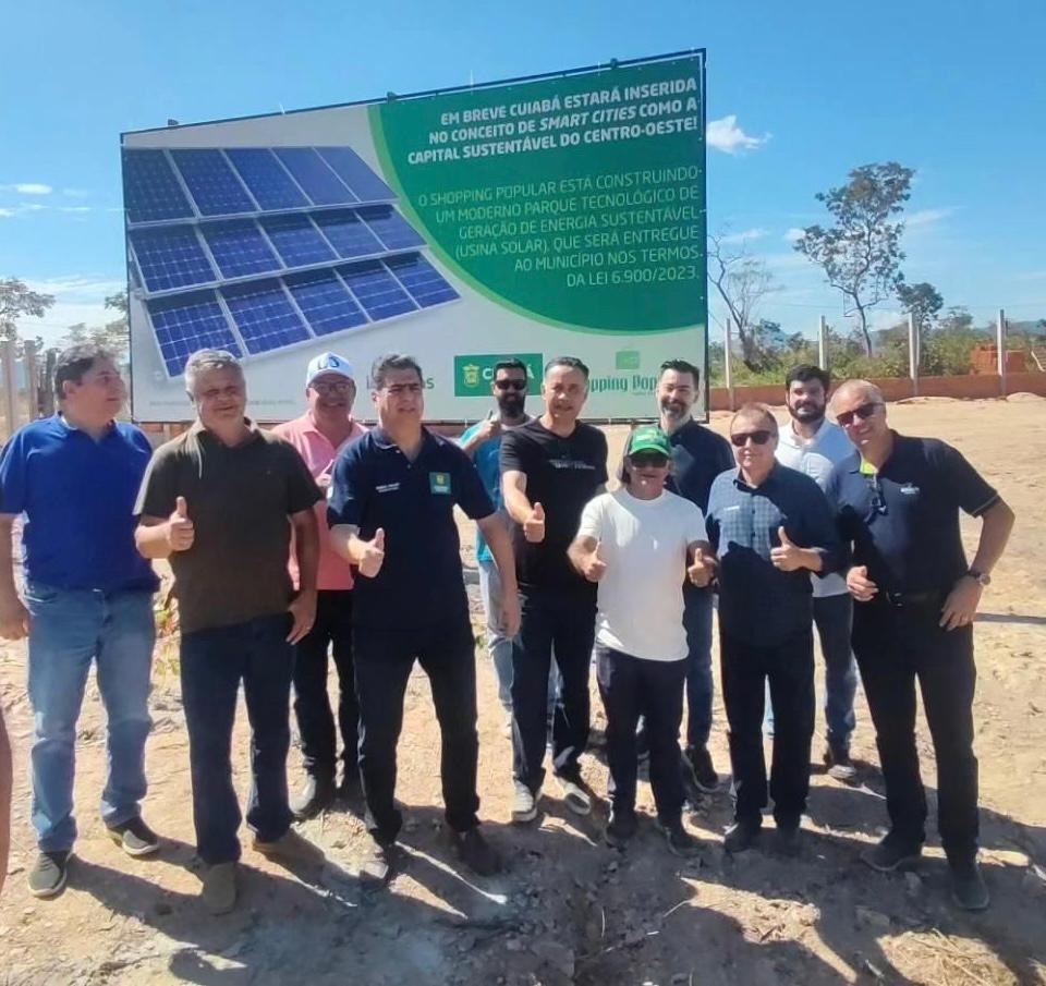 Emanuel Pinheiro acompanha de perto a construo de usina fotovoltaica que ser entregue  Cuiab em breve