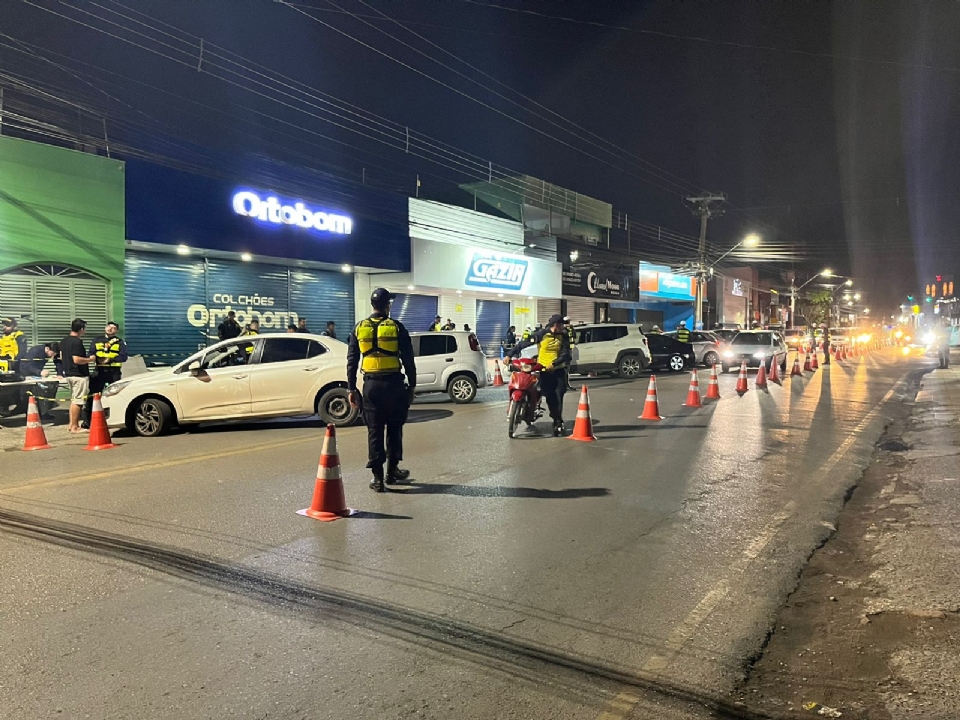 Operao resulta na priso de 10 motoristas por embriaguez ao volante em Cuiab