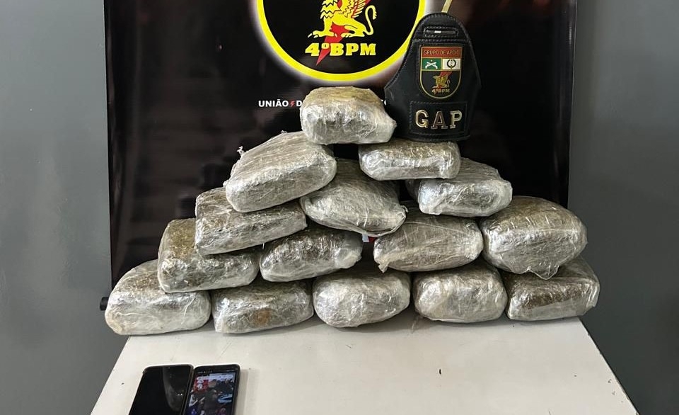 Polcia Militar resgata trs crianas e apreende 15 tabletes de maconha em Vrzea Grande