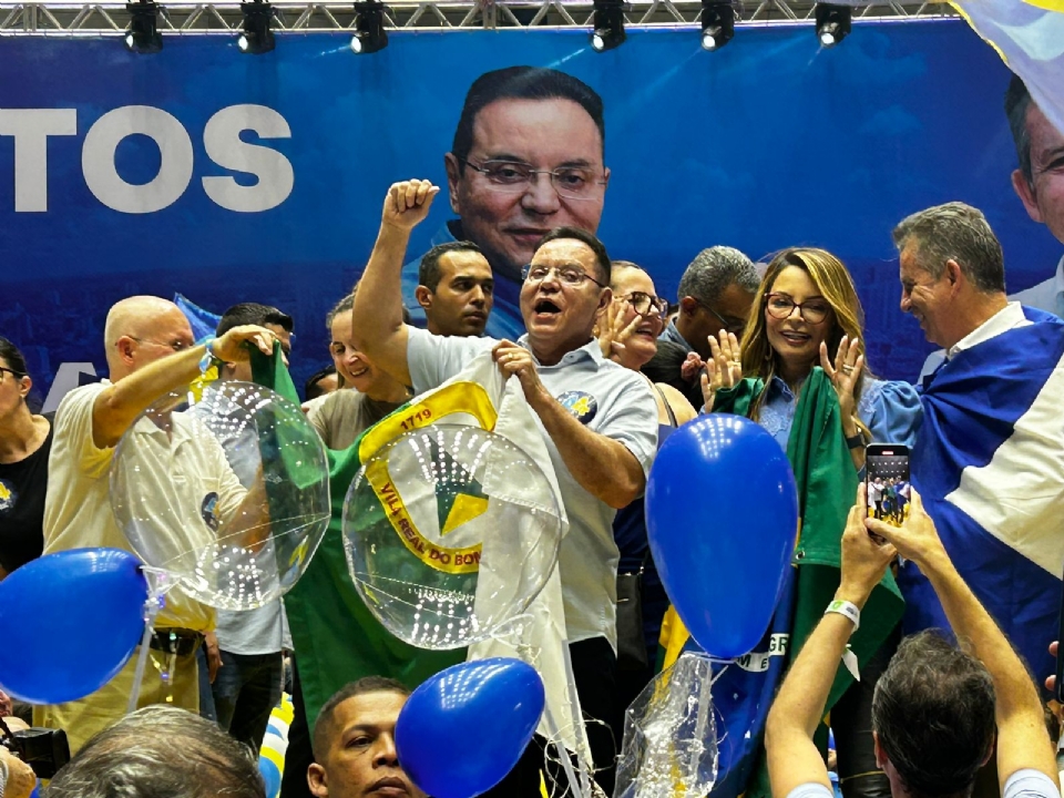 Botelho oficializa candidatura em Cuiab e alfineta adversrios: 