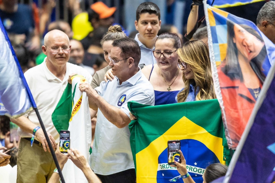 Botelho fica mais 'pobre' em dois anos e declara patrimnio de R$ 3,3 milhes; vice tem R$ 1,6 milho