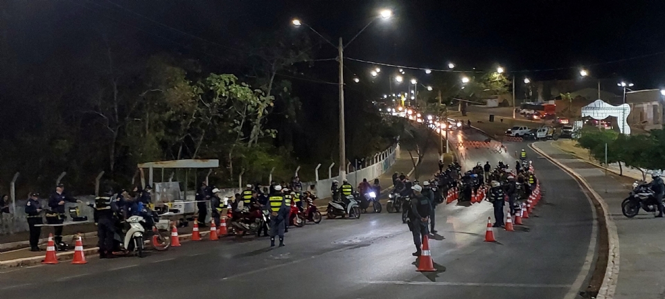 Mais de 50 motocicletas so removidas durante blitz em Vrzea Grande