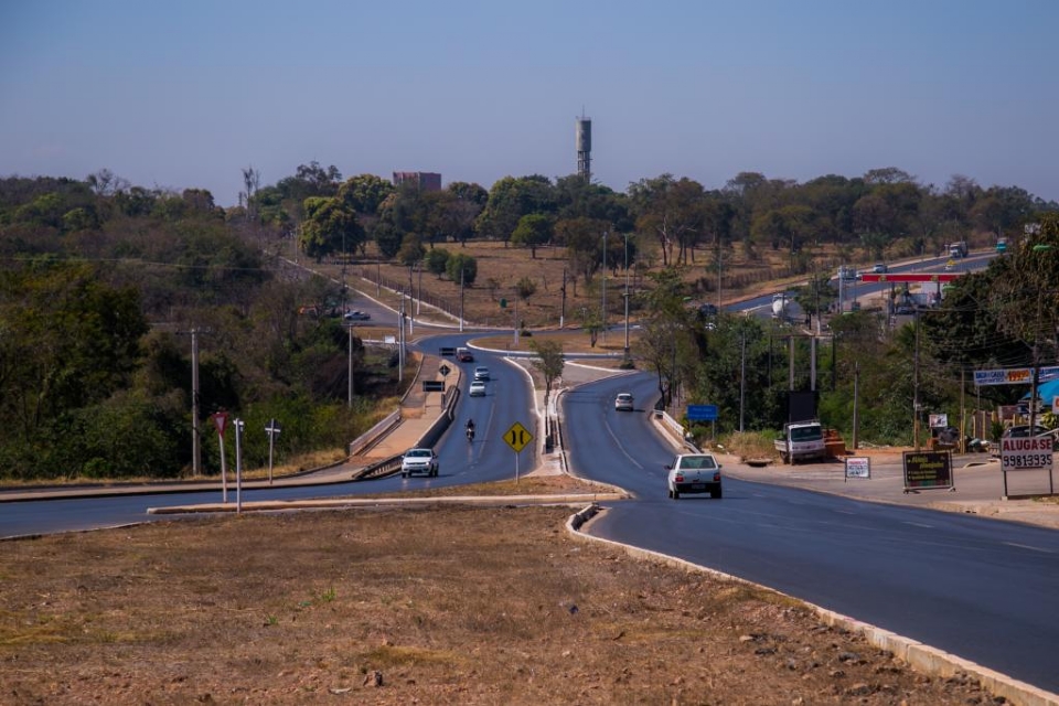 Plano prev transformao da Estrada do Moinho com dois viadutos e uma trincheira