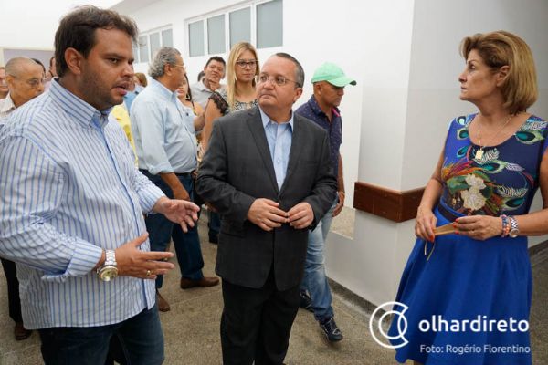 Pedro Taques e Lucimar Campos em visita anterior  UPA Ipase