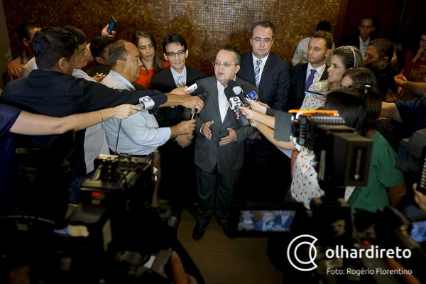 Taques assina acordo com MPF e garante transformar obra do Hospital Central em 