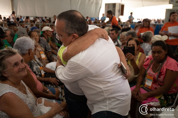 Mudamos a realidade dos que mais precisam, diz Taques em resposta para crticas  Caravana