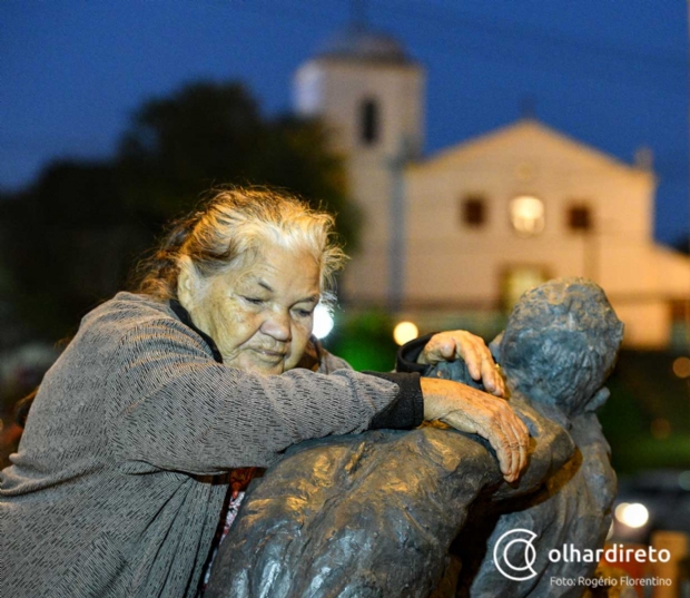 Ato relembra dor e impunidade da chacina do Beco do Candeeiro;  fotos 