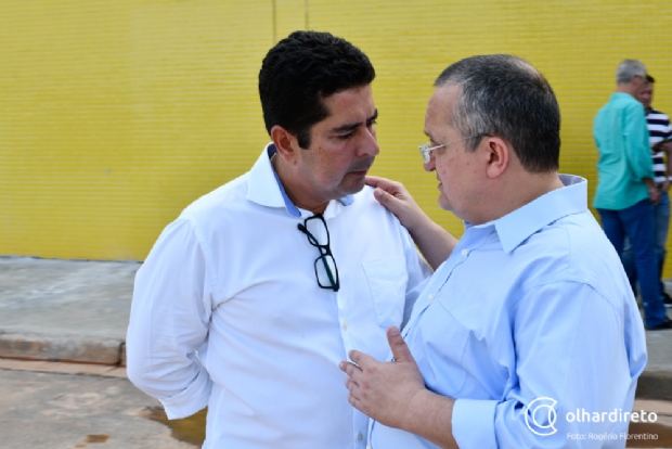 Paulo Borges Jnior em conversa com governador Pedro Taques