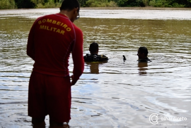 Canoa vira em rio e homem de 63 anos morre afogado