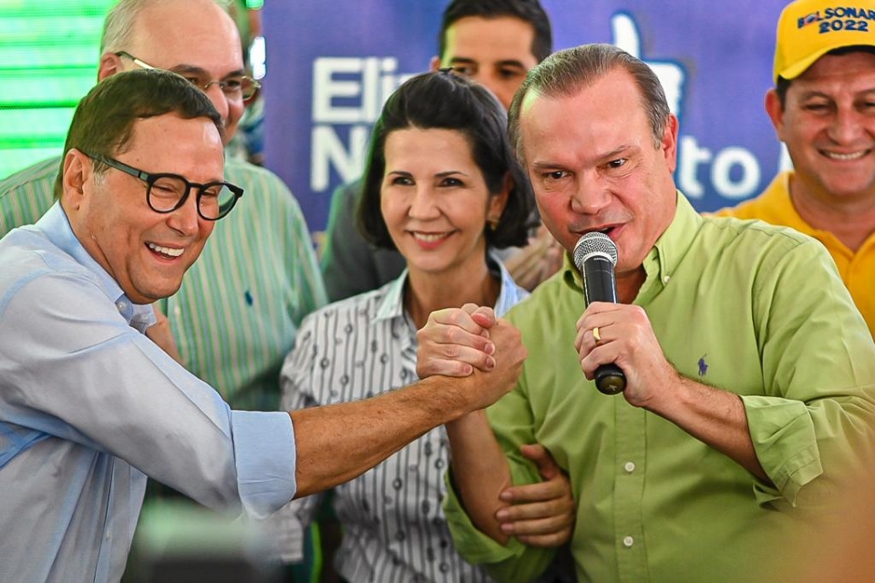 'Poltica se faz com humildade, no  com salto alto', diz Mauro Carvalho sobre investidas do PL