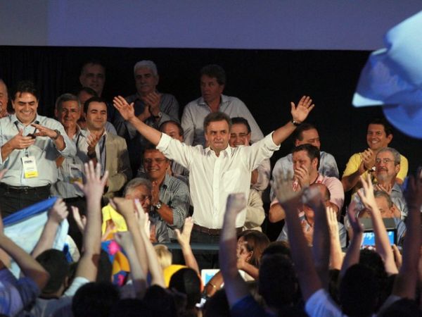 Acio  eleito presidente do PSDB com 97,3% dos votos do partido
