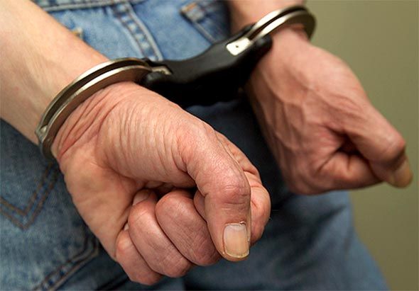 Homem de 27 anos  preso por abusar sexualmente da enteada de oito no interior de MT