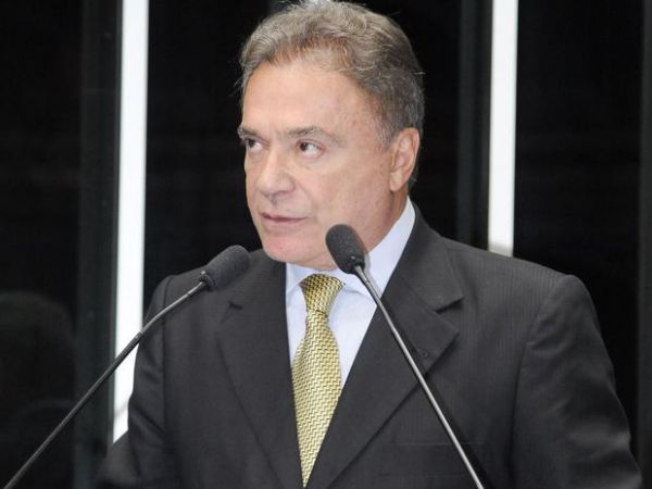 Senador do PSDB apresenta projeto para extinguir embargos infringentes