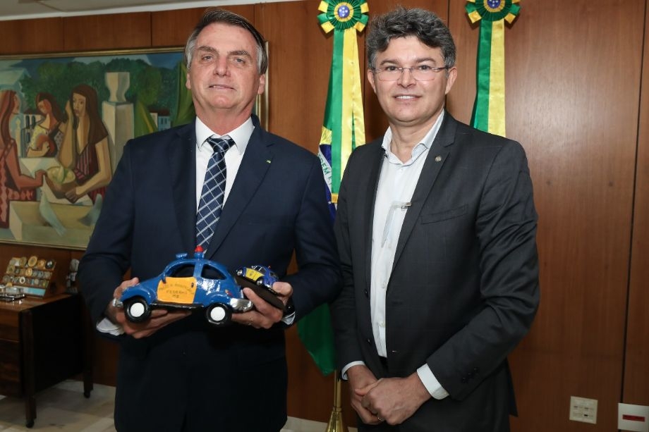 Aps reclamar de falta de espao, Medeiros deve ficar no PL a pedido de Bolsonaro