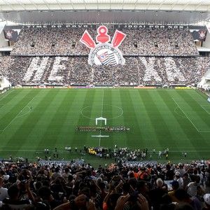 Em busca de recorde, Corinthians encerra 2015 contra desesperado Ava