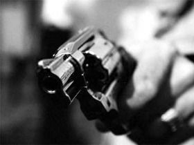 Residncia  assaltada por trs homens armados em Cuiab