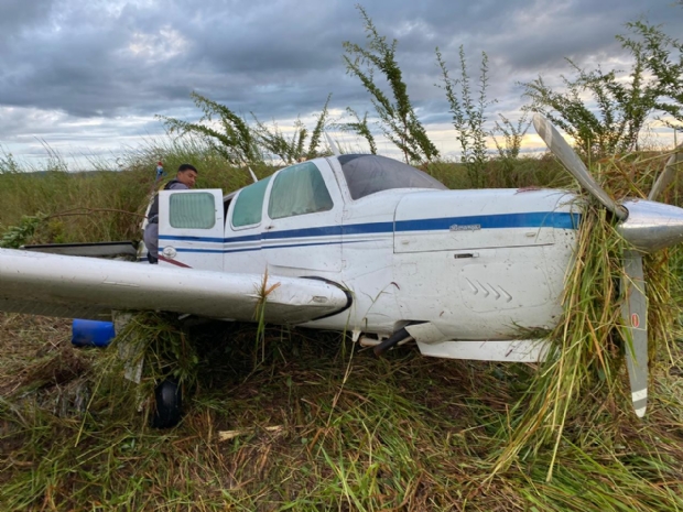 Aeronave sofre pane eltrica no espao areo mato-grossense e piloto faz pouso forado