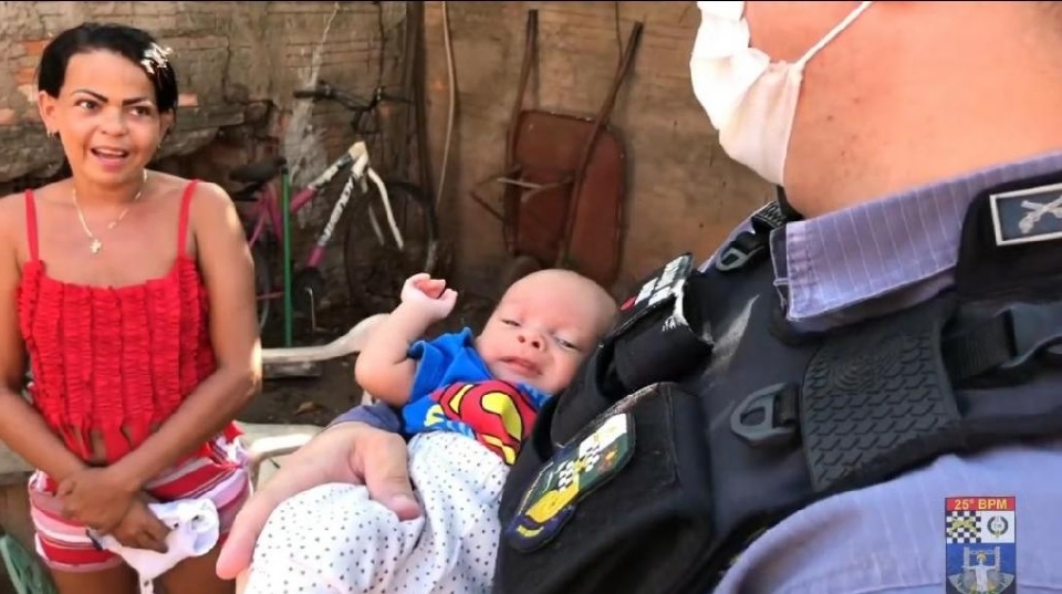 PM salva beb de um ms que engasgou com leite materno em Vrzea Grande