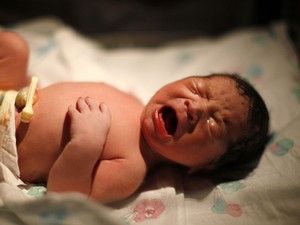 Peso de beb ao nascer interfere no desenvolvimento cerebral, diz estudo