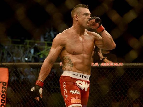 Belfort brilha com nocaute no UFC e ataca Chael Sonnen aps vitria