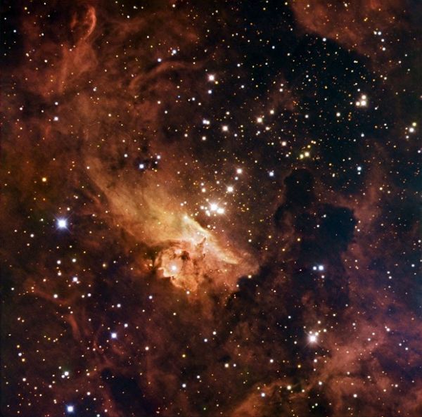 Telescpio faz imagem de 'berrio' de estrelas a 8 mil anos-luz da Terra