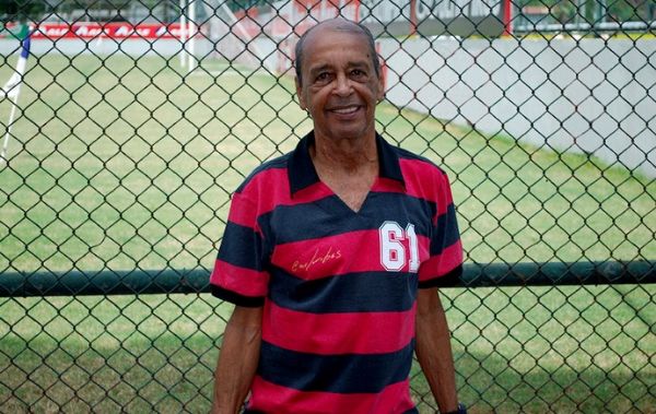 A ltima nota do Violino: Flamengo perde ex-jogador e tcnico Carlinhos