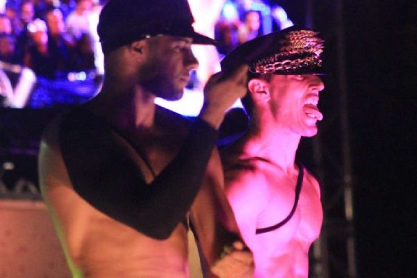 Carnaval Gay leva dez mil folies ao centro de Florianpolis