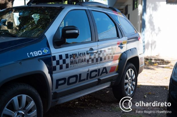 Dupla de bandidos  baleada aps fazer funcionrios e clientes refns em loja de Cuiab