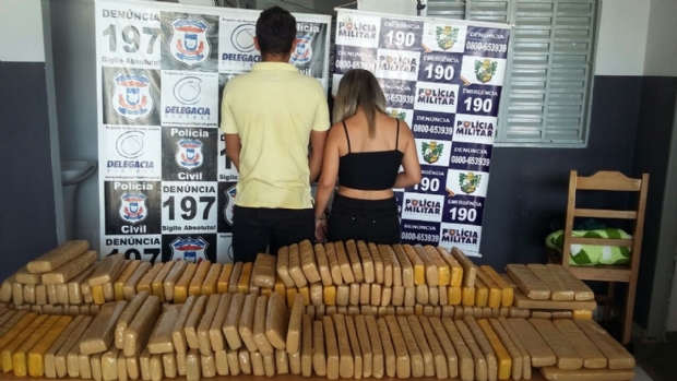 Casal  preso com 205 pacotes de maconha no interior de Mato Grosso