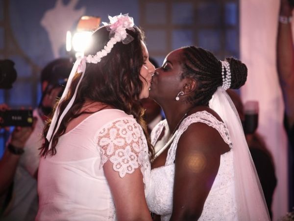 'Beb vem em trs anos', diz casal de noivas do Rock in Rio