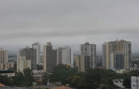 Cai a chuva e a bandidagem