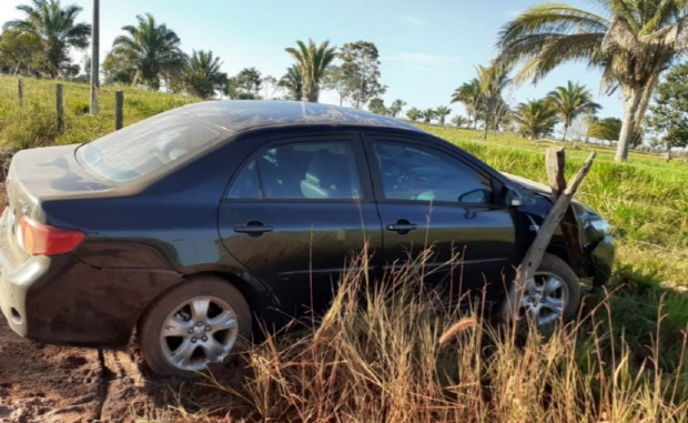 Motorista de Corolla  feita refm e percorre vrios quilmetros sob mira de bandido