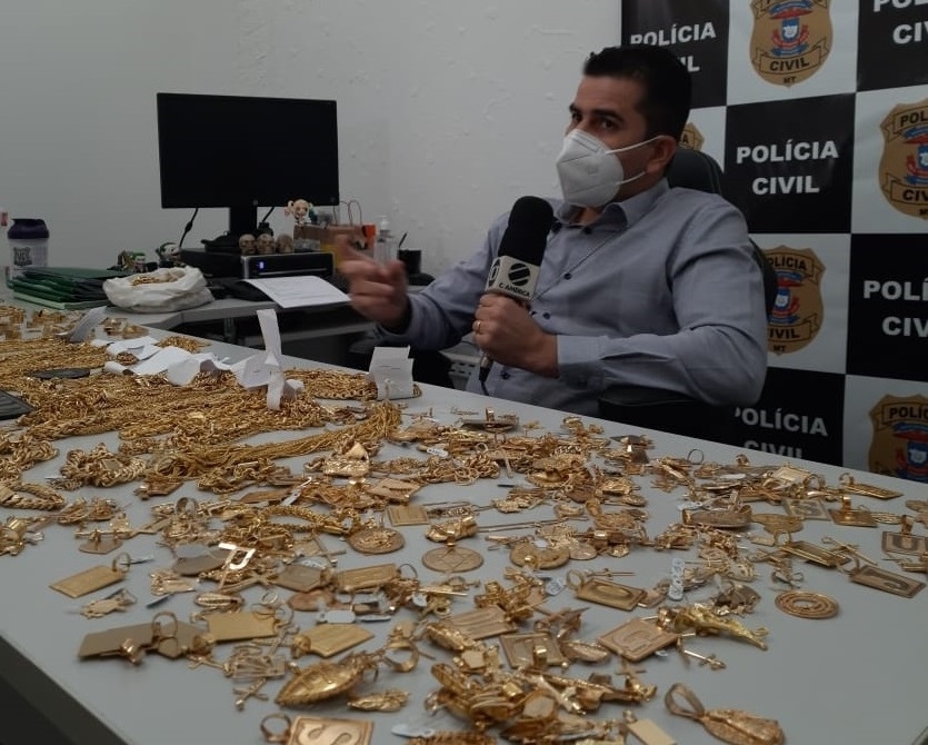 Polcia prende criminoso que roubou R$ 50 mil em semijoias de loja na Capital